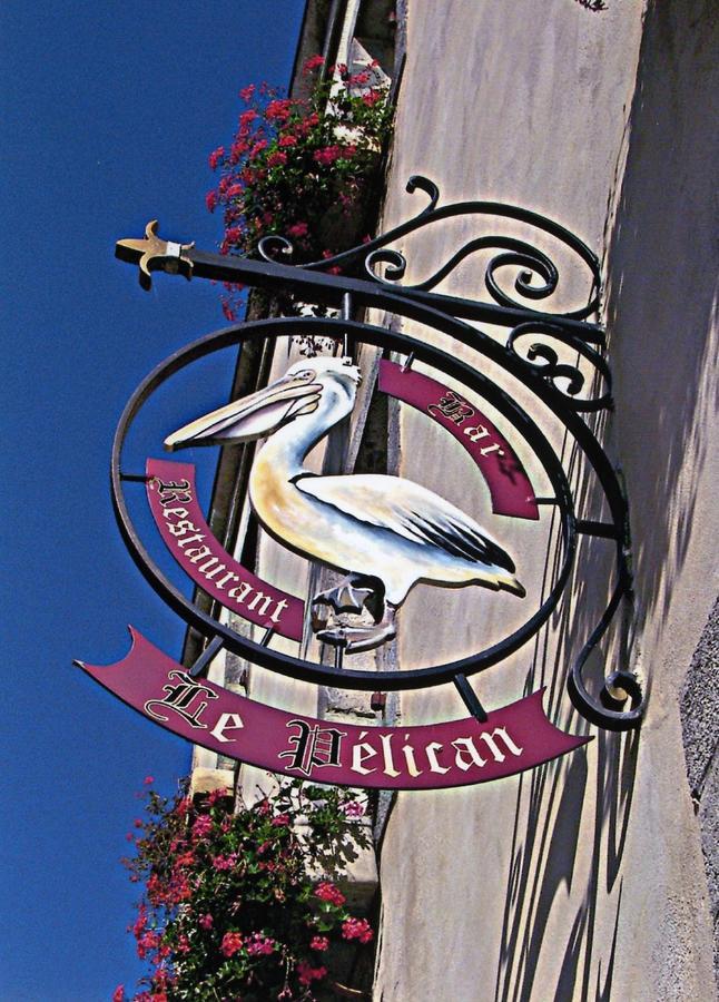 Le Pelican Rochefort-en-Terre Exterior photo